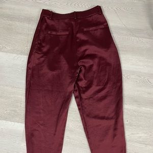 H&M high waisted crop satin pant.